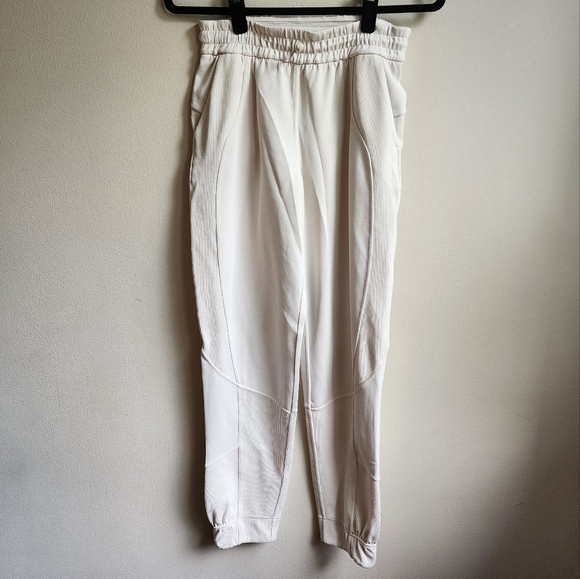 Lululemon Brushed Softstreme Ribbed High-Rise Jogger	 Size 4 - Picture 1 of 6